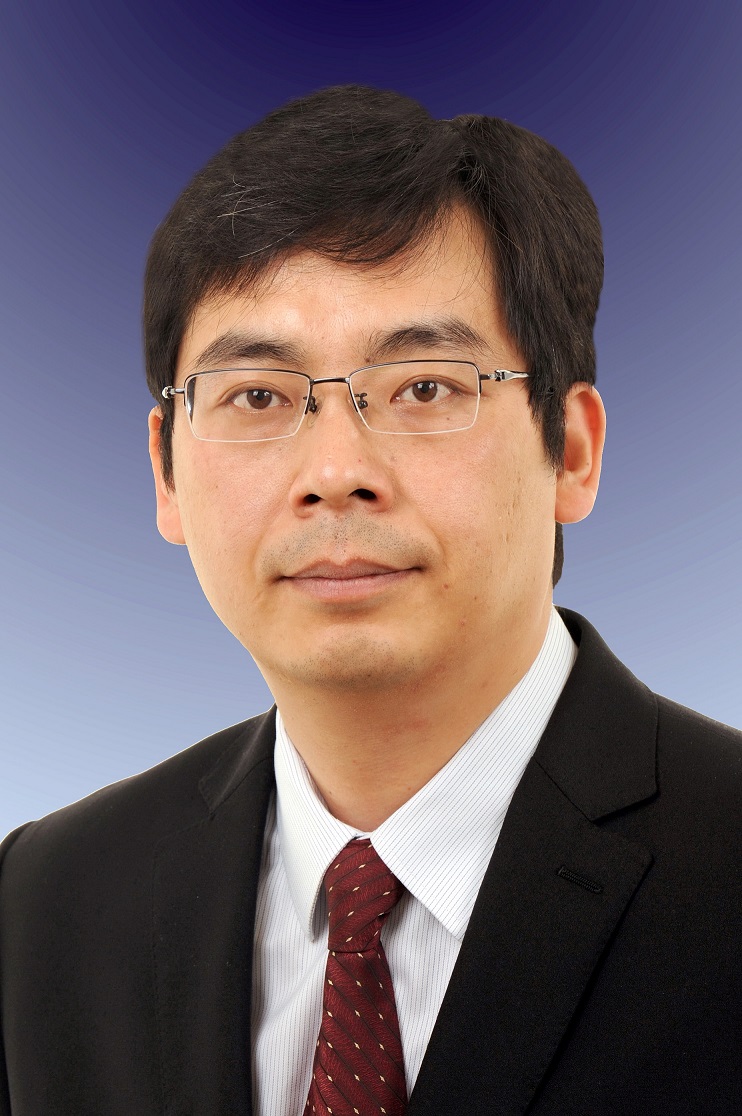 何偉